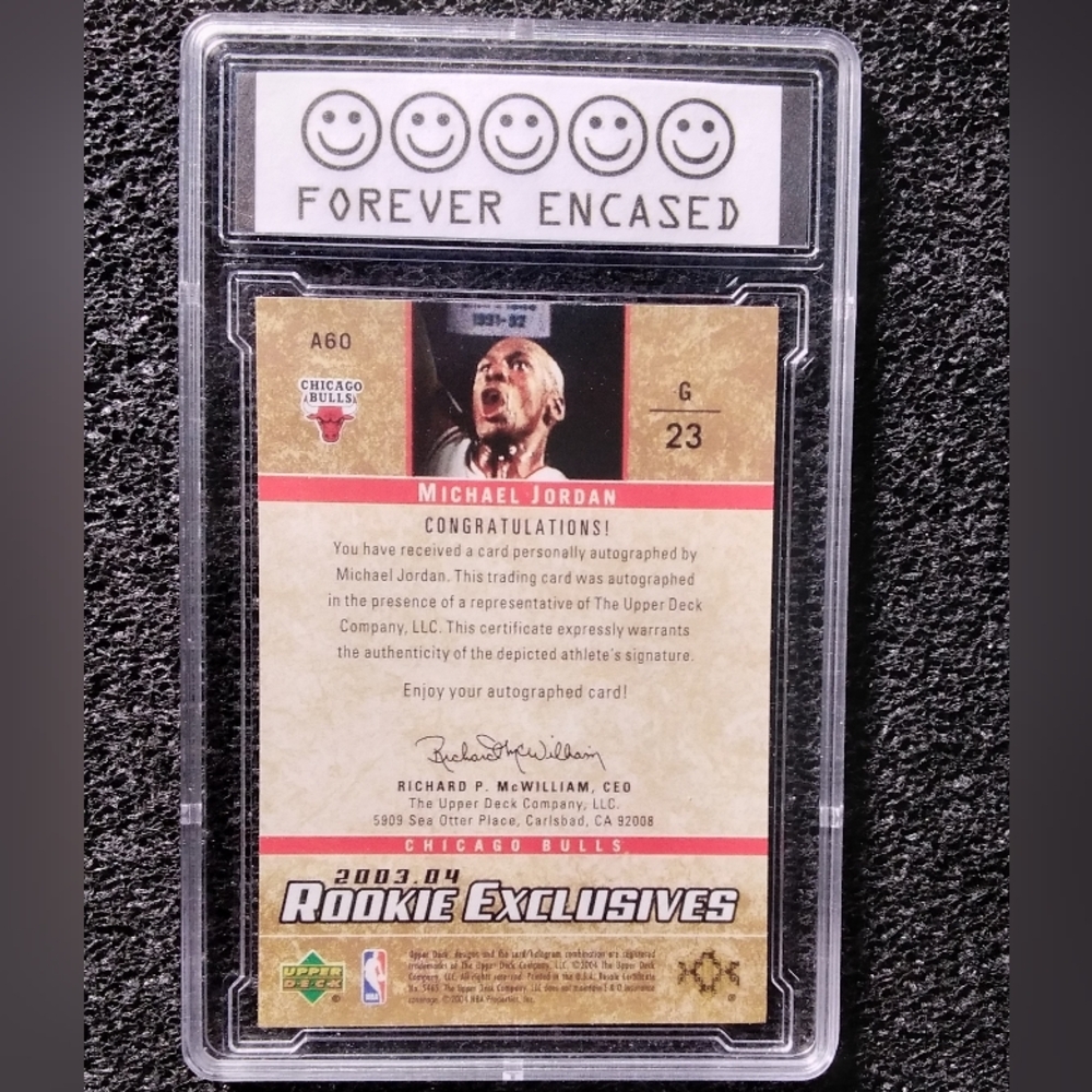 Michael Jordan Chicago Bulls Autograph Basketball Card. Graded 10 Gem Mint - Picture 2 of 2